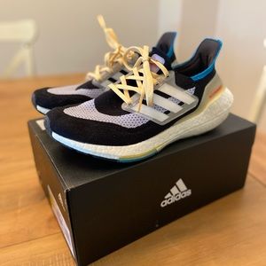 Adidas Ultraboost 21 size 8.5 women’s Primeblue